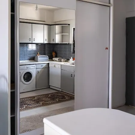 Peaceful Flat Close To Beach In شقة