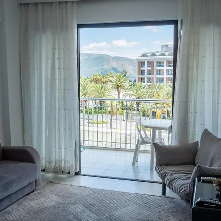 아파트 Peaceful Flat Close To Beach In *